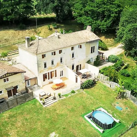 Le Domaine *